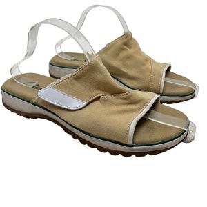 CLARKS Beige Tan White Canvas Slides Flip Flops Neutral Shoes Flats Casual sz 9